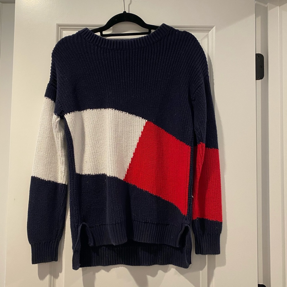Tommy Hilfiger sweater